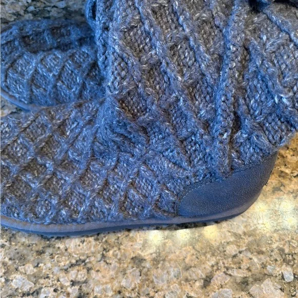 UGG boots - Picture 5 of 8